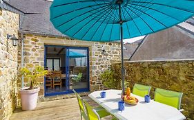 Holiday Home Du Bout Du Monde - Czn141 By Interhome